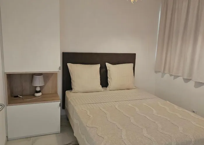 Chez Vicky, Superbe Avec Parking Prive Piscine Et Vue Exceptionnelle Apartmán *