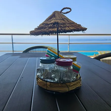 Chez Vicky, Superbe Avec Parking Prive Piscine Et Vue Exceptionnelle Apartment Ajaccio (Corsica)