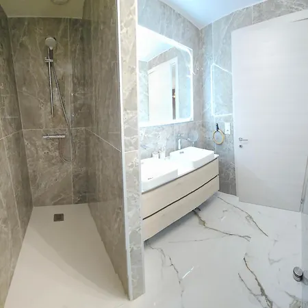 Chez Vicky, Superbe Avec Parking Prive Piscine Et Vue Exceptionnelle Apartment *